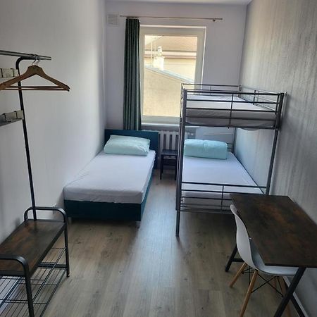 Rooms4Rest Wiertnicza - Private Rooms For Tourists - Atr Consulting Sp, Z O,O, Varsavia Esterno foto