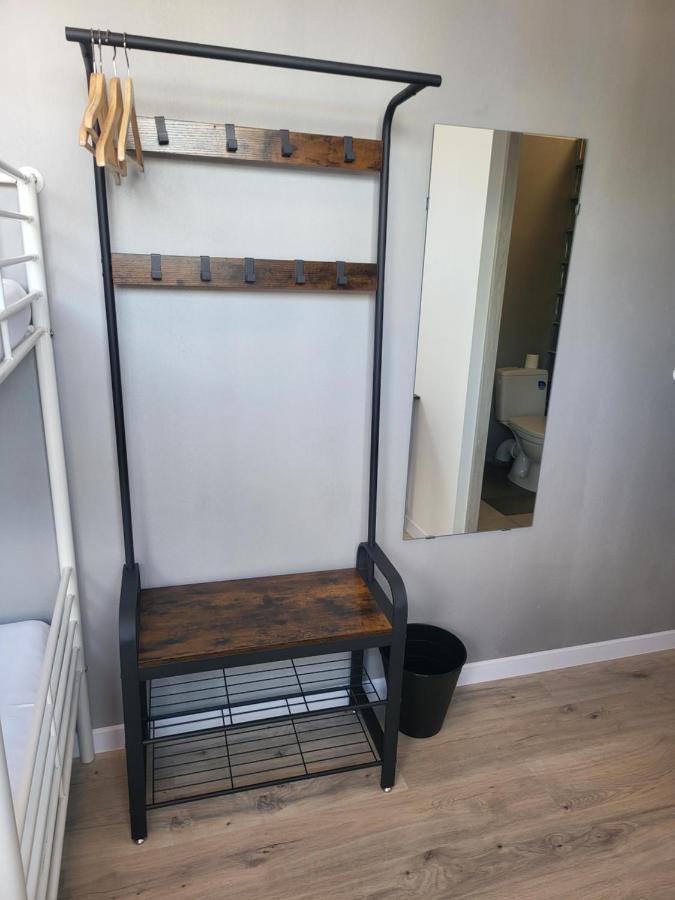 Rooms4Rest Wiertnicza - Private Rooms For Tourists - Atr Consulting Sp, Z O,O, Varsavia Esterno foto