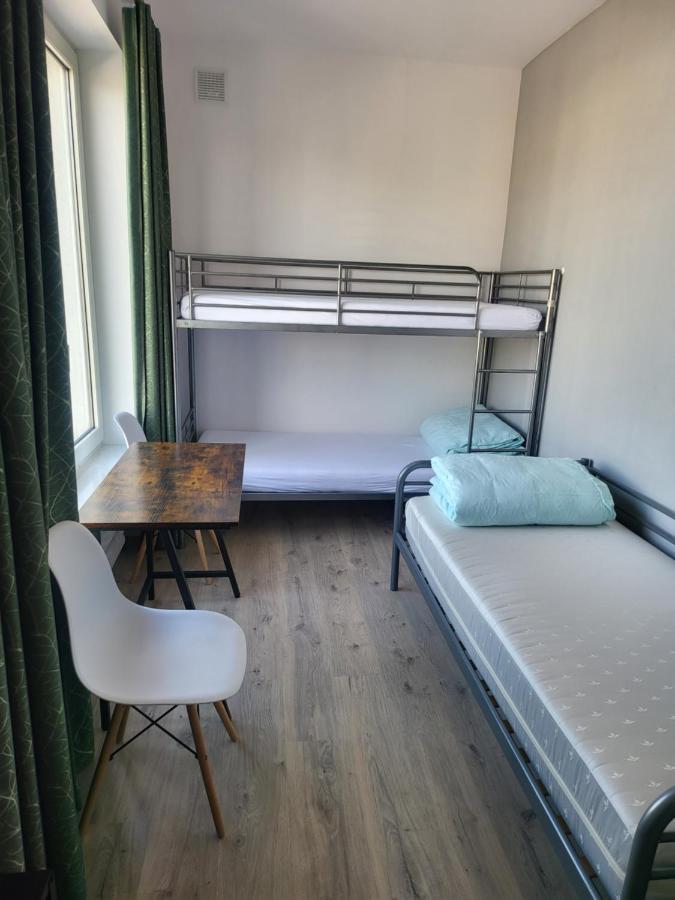 Rooms4Rest Wiertnicza - Private Rooms For Tourists - Atr Consulting Sp, Z O,O, Varsavia Esterno foto