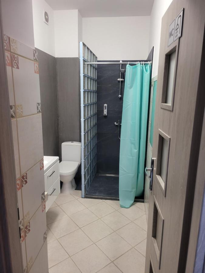 Rooms4Rest Wiertnicza - Private Rooms For Tourists - Atr Consulting Sp, Z O,O, Varsavia Esterno foto