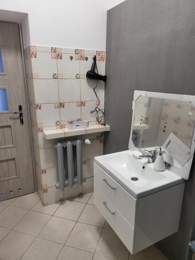 Rooms4Rest Wiertnicza - Private Rooms For Tourists - Atr Consulting Sp, Z O,O, Varsavia Esterno foto