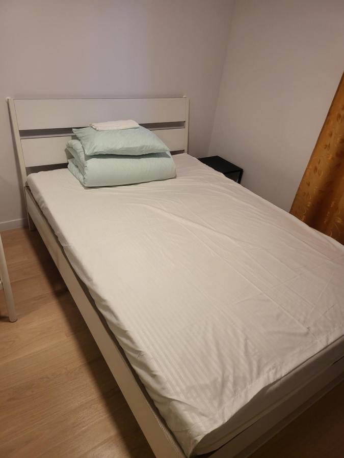 Rooms4Rest Wiertnicza - Private Rooms For Tourists - Atr Consulting Sp, Z O,O, Varsavia Esterno foto