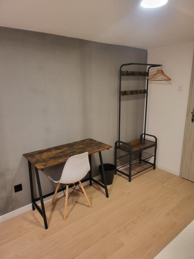 Rooms4Rest Wiertnicza - Private Rooms For Tourists - Atr Consulting Sp, Z O,O, Varsavia Esterno foto