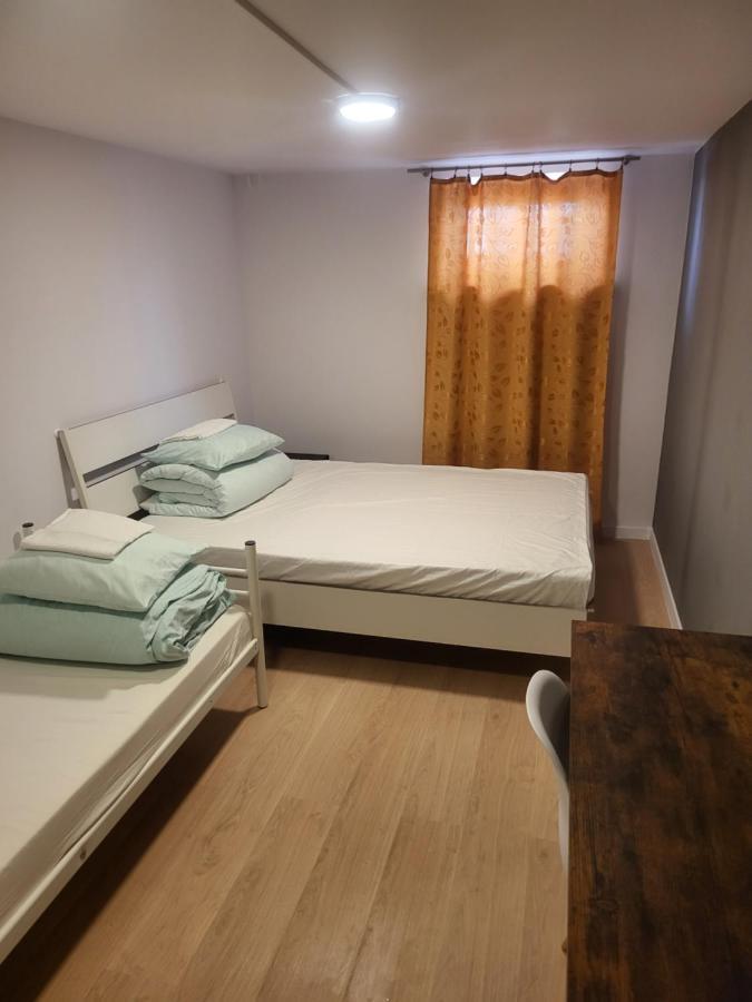 Rooms4Rest Wiertnicza - Private Rooms For Tourists - Atr Consulting Sp, Z O,O, Varsavia Esterno foto